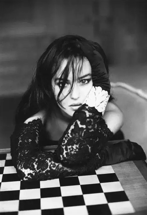 莫妮卡·贝鲁奇